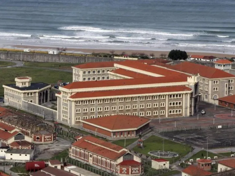 proyecto CENTRO PENITENCIARIO DE EL DUESO